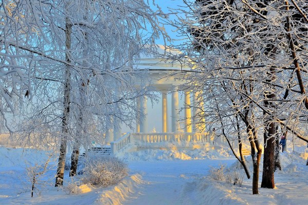 Ротонда в Александровском саду.
г.Киров
фото А.Пантехина