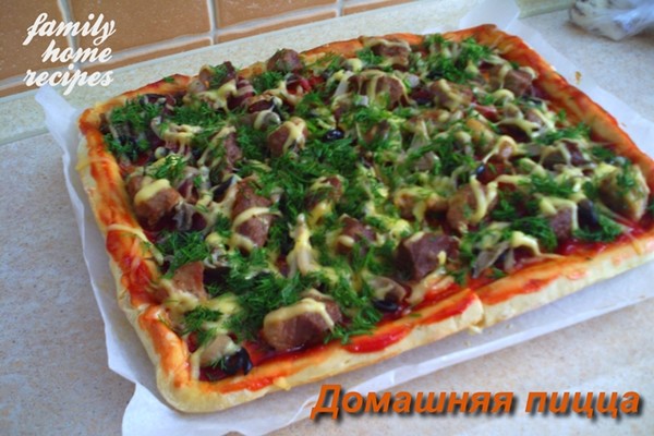 Домашняя пицца: http://familyhomerecipes.blogspot.com/2015/06/d-pizza.html