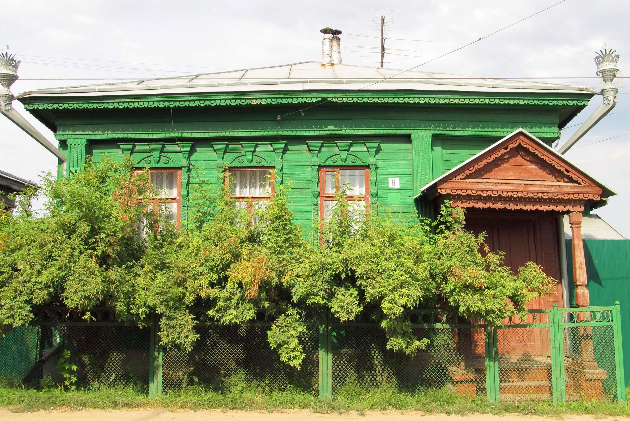 Авито ворсма нижегородская область. Старинные дома в г Ворсма. Самое старое здание в Ворсме. Старинные дома в Ворсме владельцы. Здание фото администрация города Ворсма Нижегородской области.